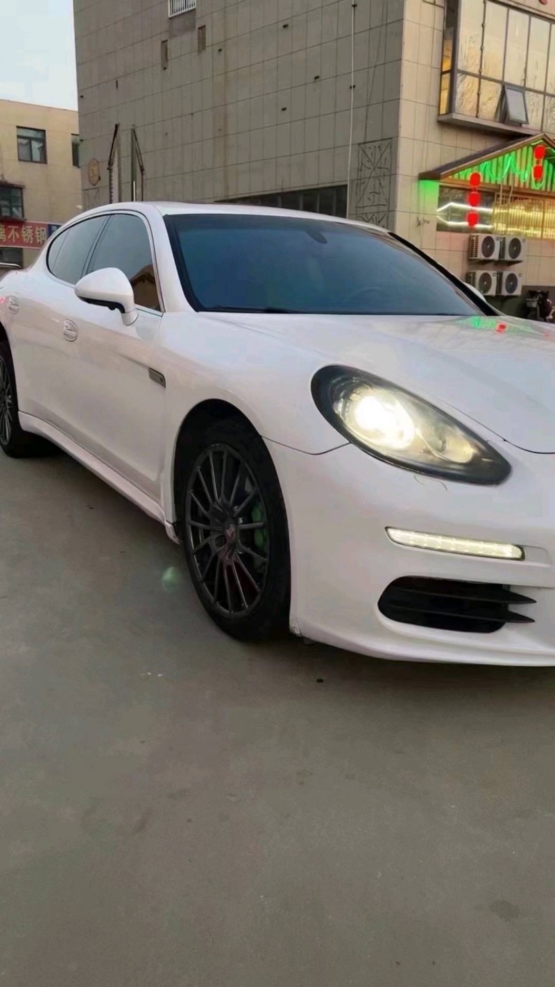 济南13年保时捷帕拉梅拉2