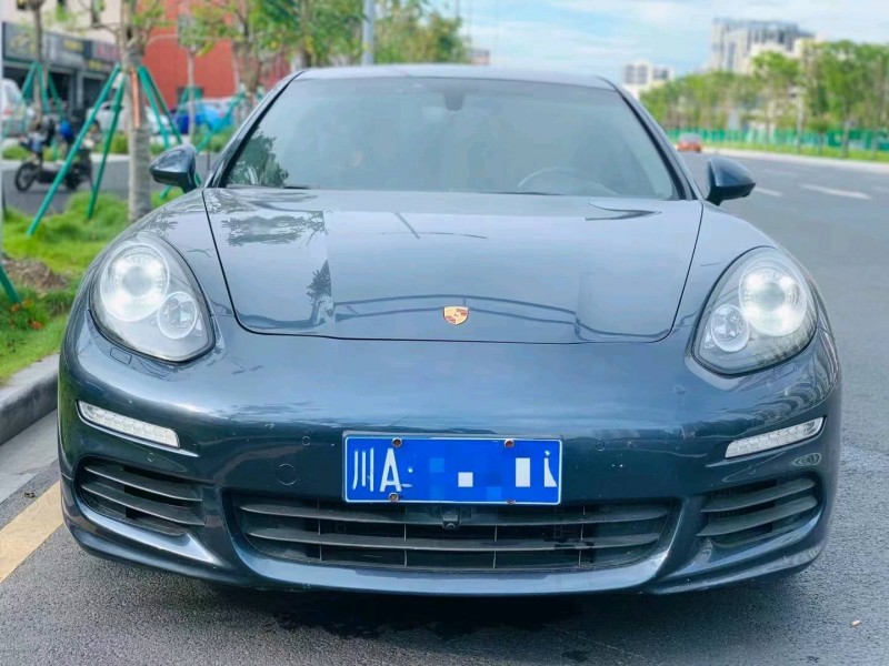 广州14年保时捷帕拉梅拉1