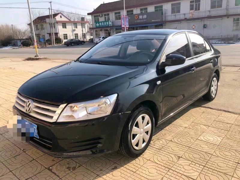 济南15年大众桑塔纳2