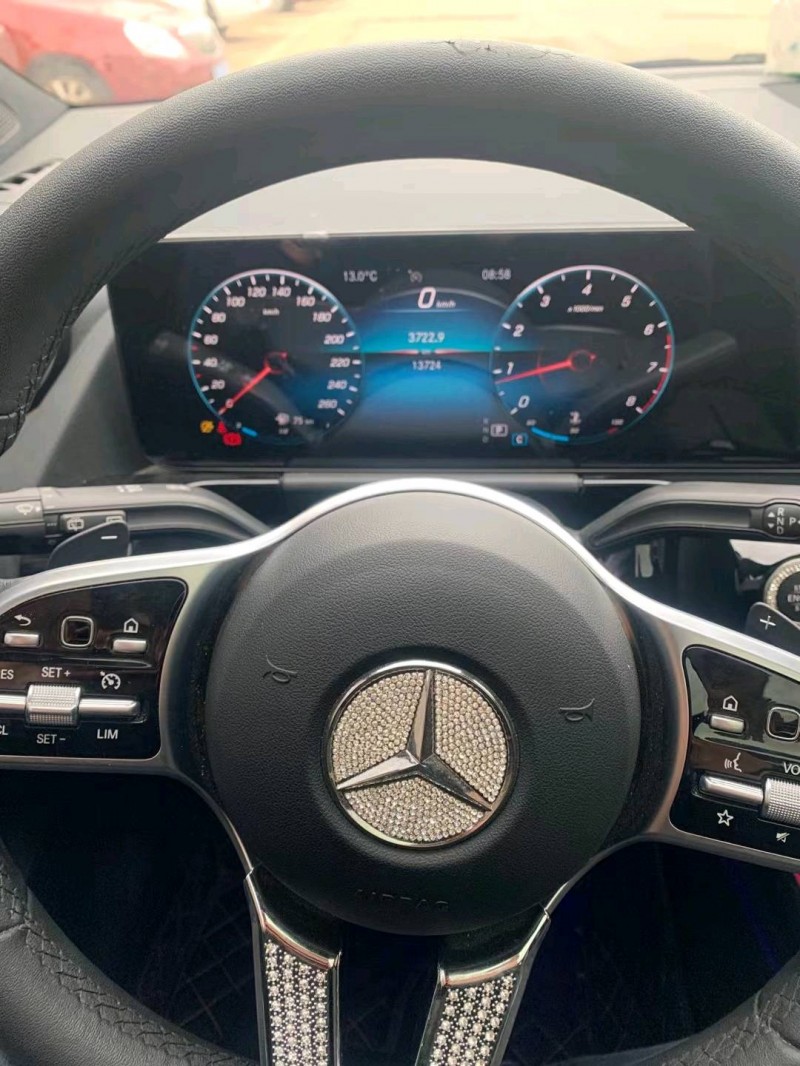 济南21年奔驰GLA5