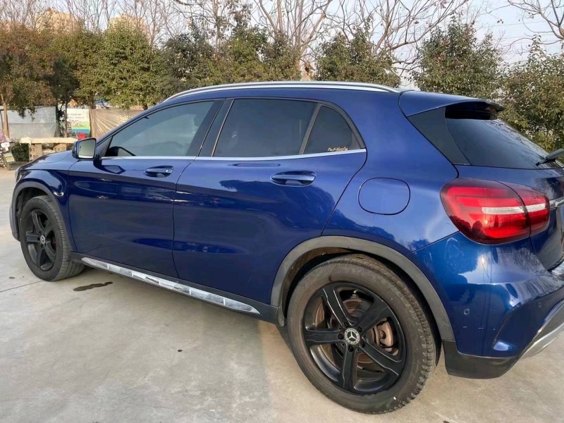 青岛19年奔驰GLA6