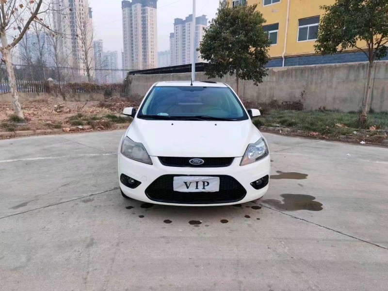 北京16年福特福克斯1