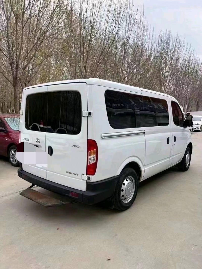 北京21年大通V805