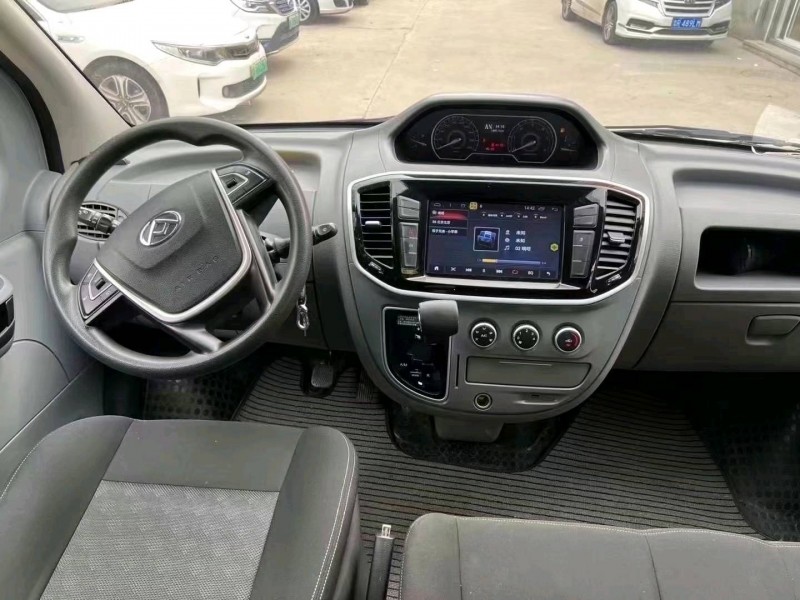 北京21年大通V807