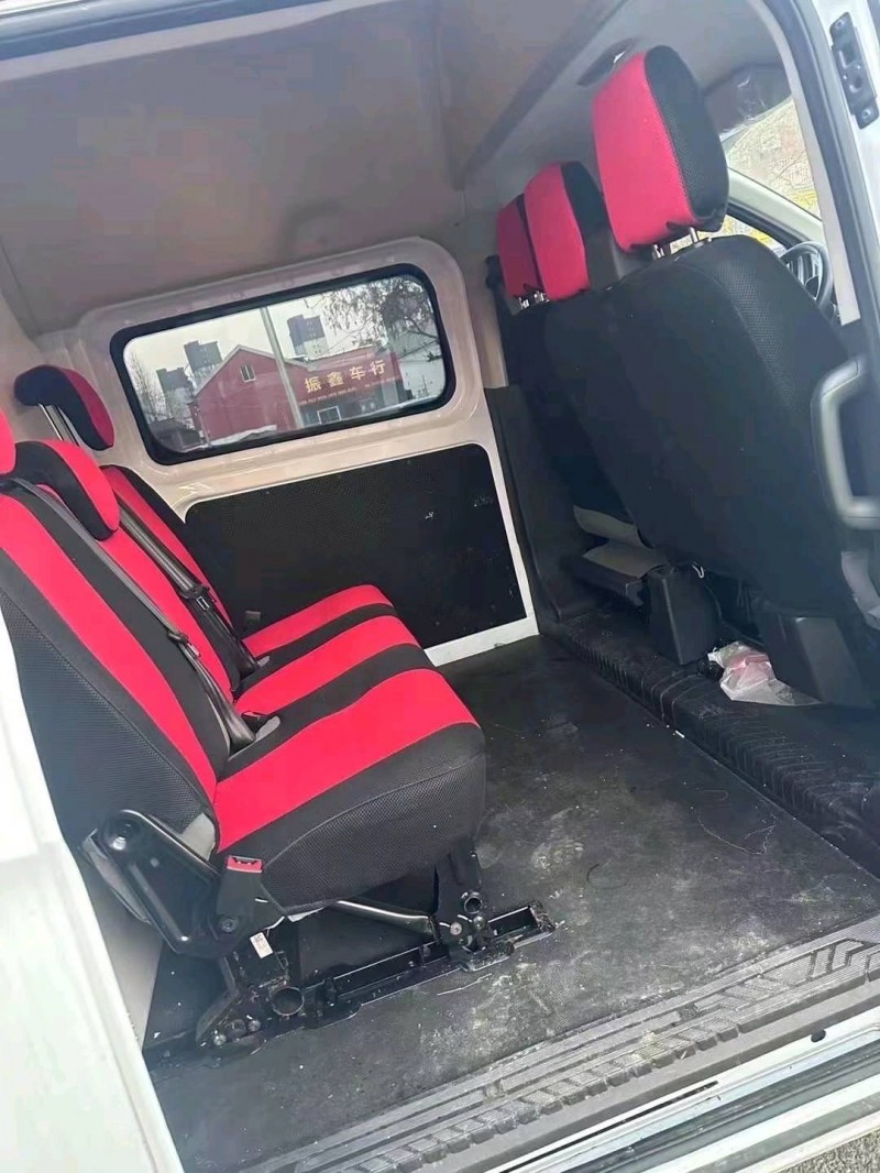 北京21年福特全顺6