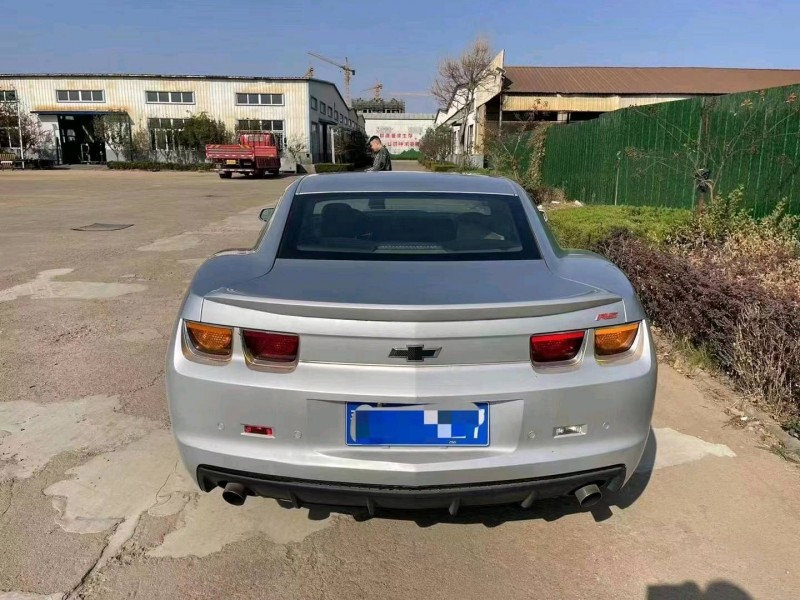 济南14年雪佛兰科迈罗8