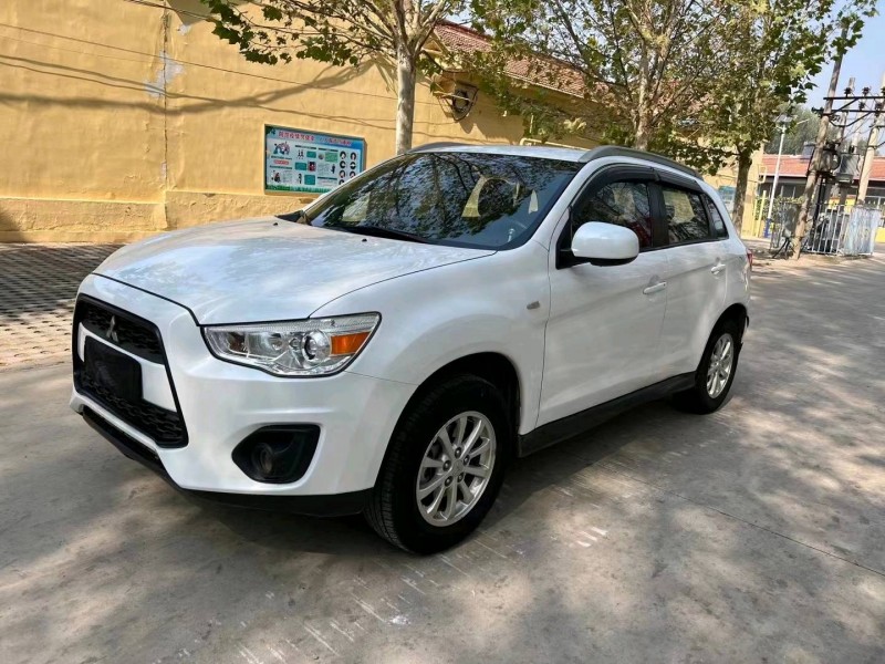 廊坊14年三菱劲炫2