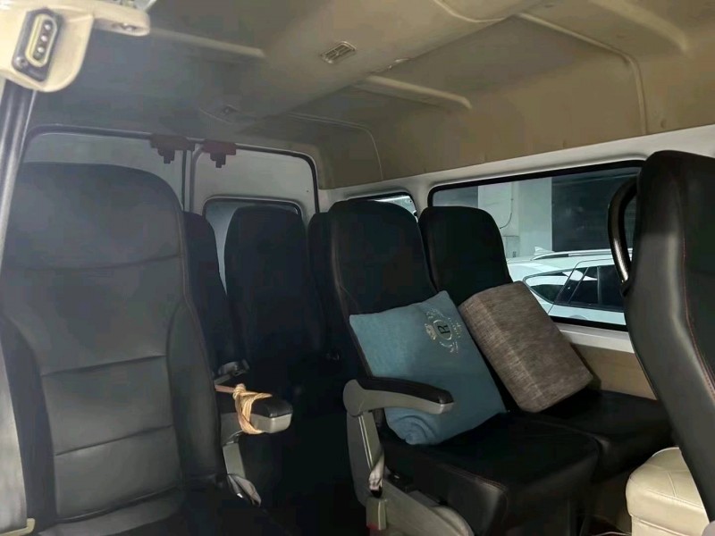 宜春21年福特全顺5