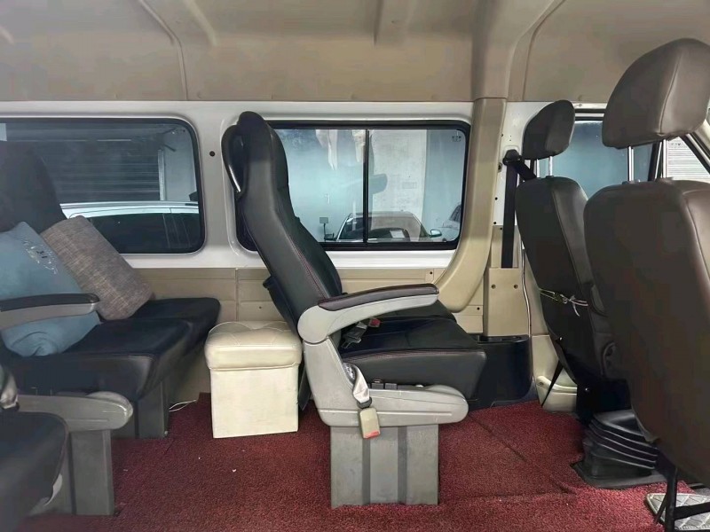 宜春21年福特全顺8