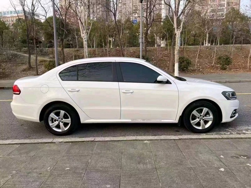 邯郸21年大众朗逸6