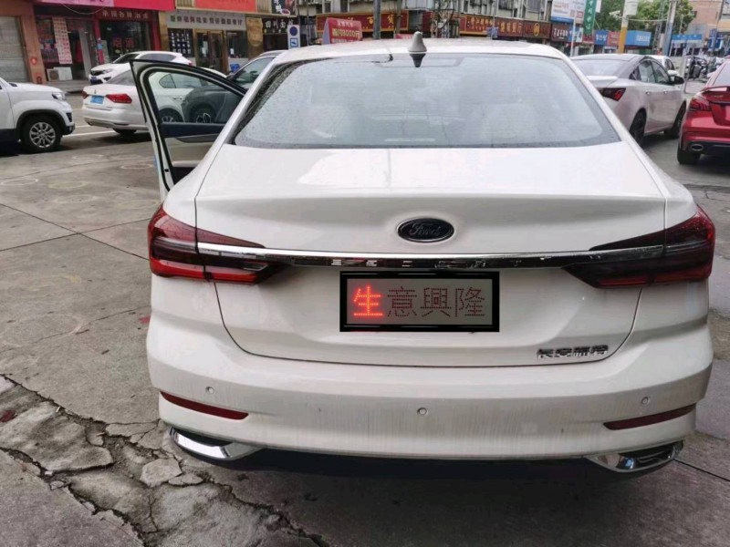 广州22年福特福睿斯3