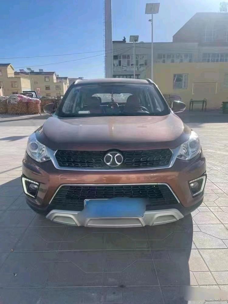 北京18年北汽绅宝X351