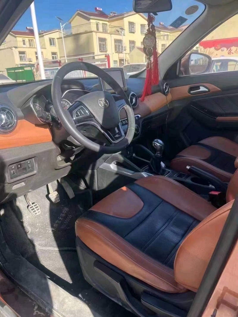 北京18年北汽绅宝X356