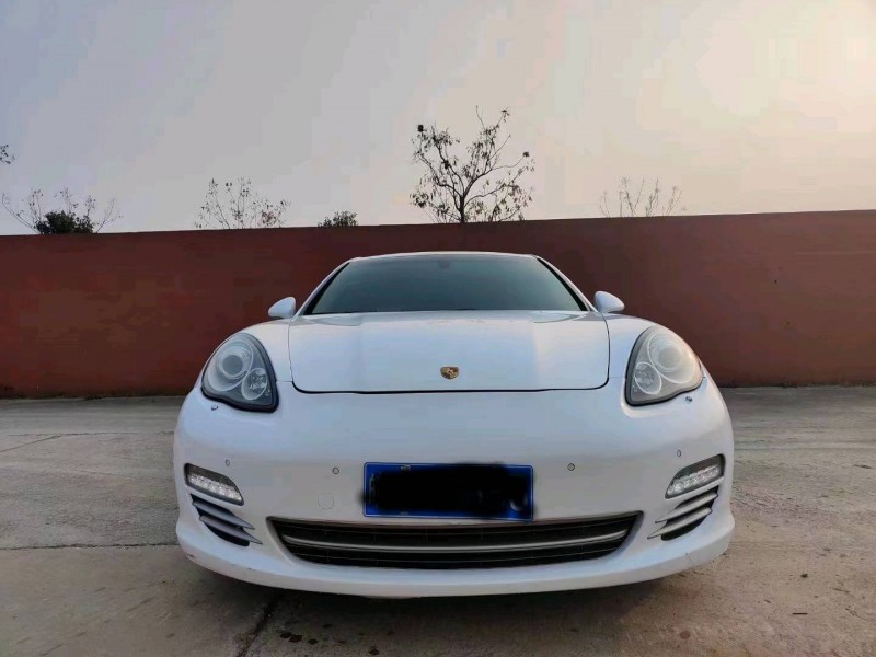 邯郸13年保时捷帕拉梅拉1