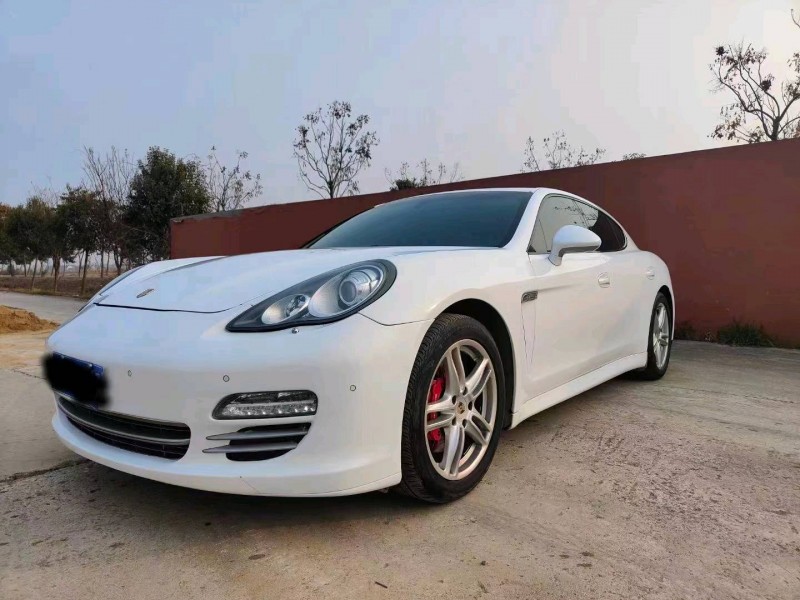 邯郸13年保时捷帕拉梅拉2