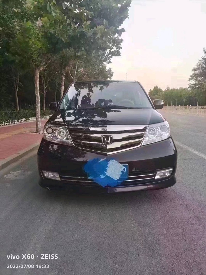 济南15年本田艾力绅1