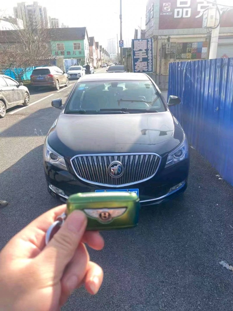 东营15年别克君越1