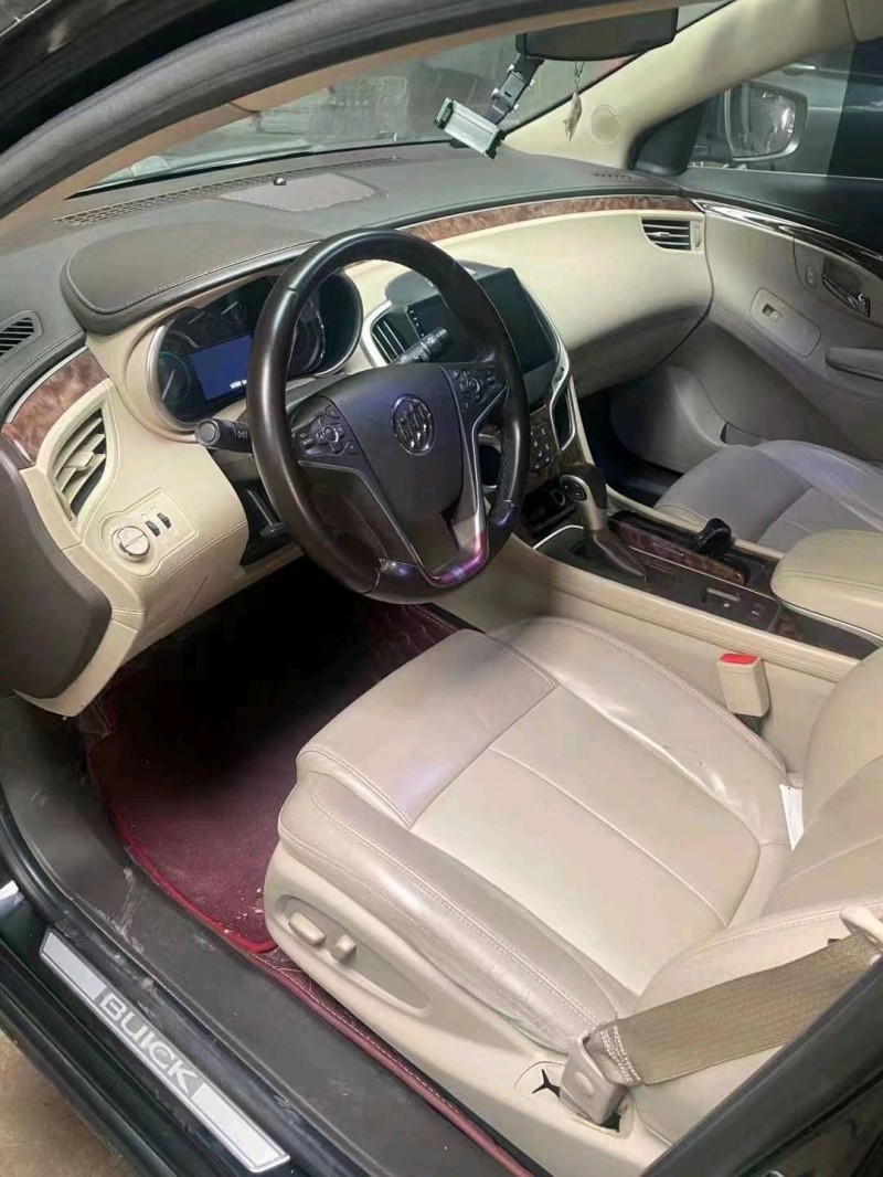 东营15年别克君越3