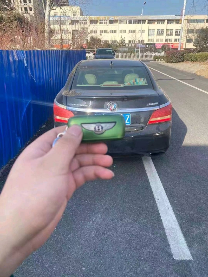 东营15年别克君越4