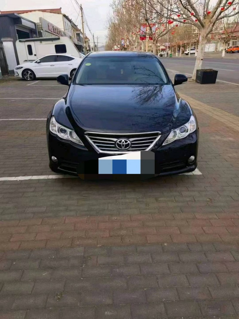 邯郸11年丰田锐志1