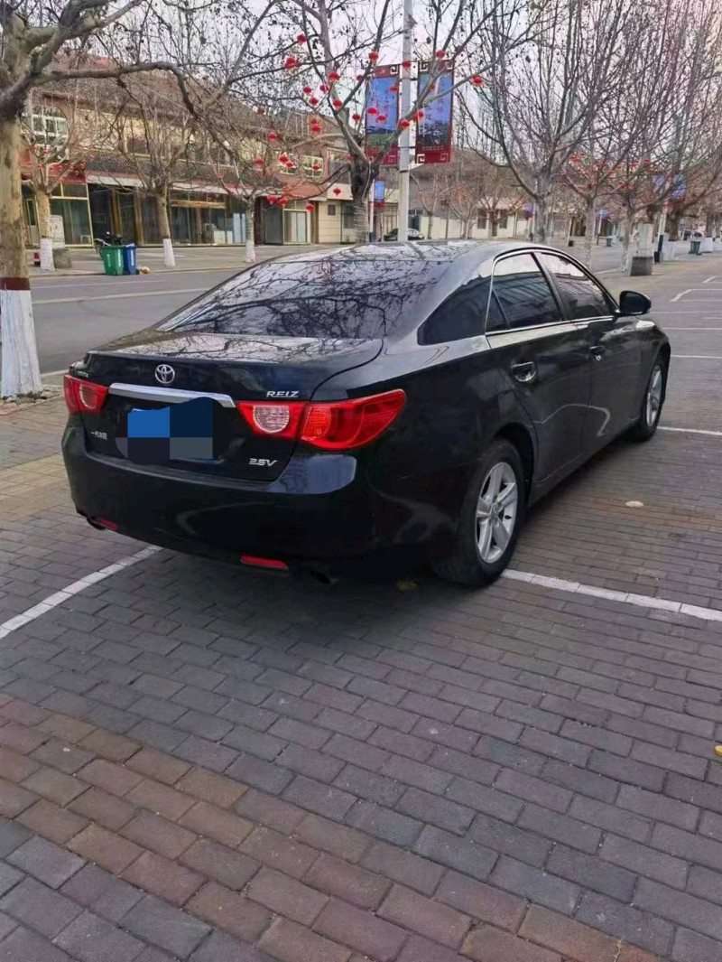 邯郸11年丰田锐志2