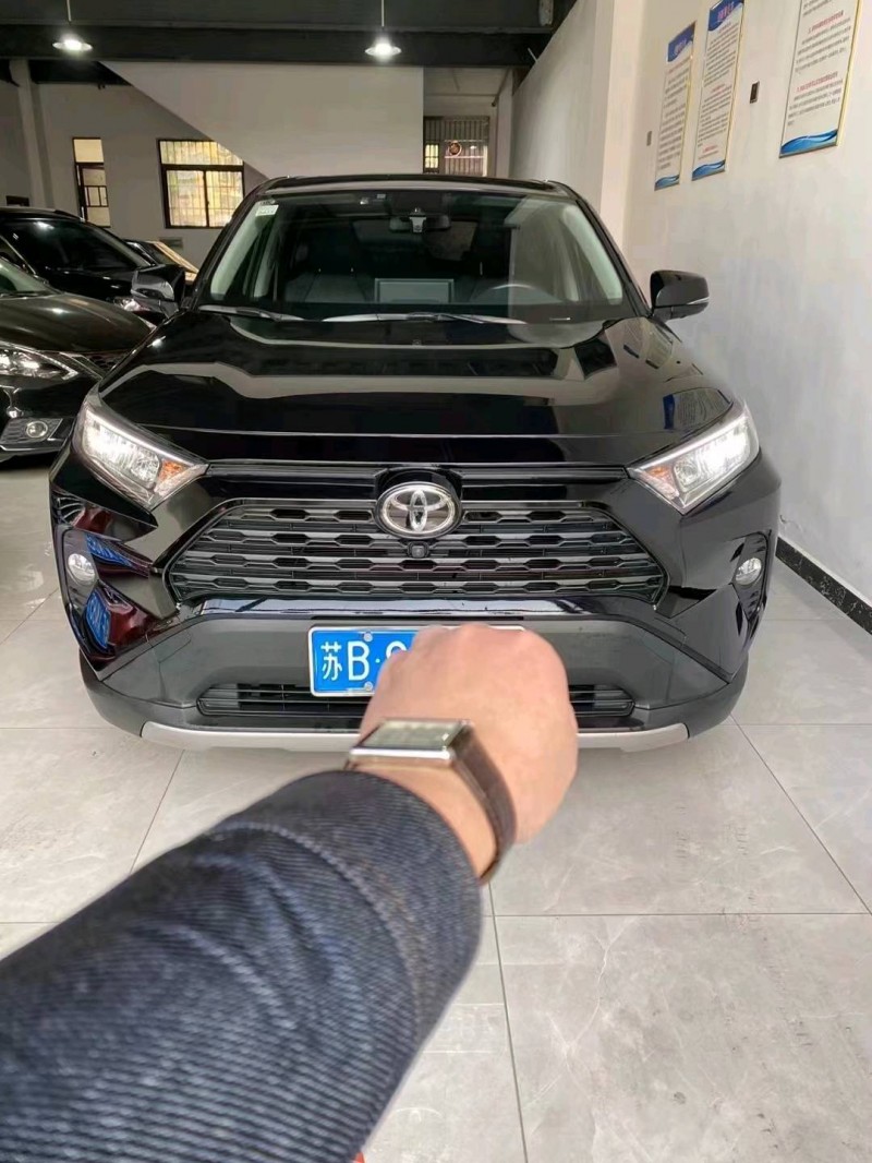 衡阳21年丰田RAV45