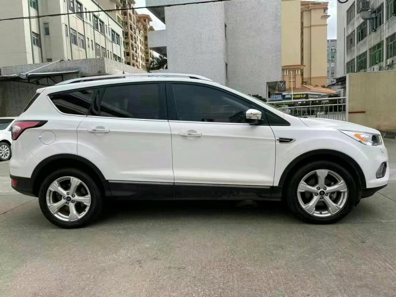 中山19年福特翼虎2