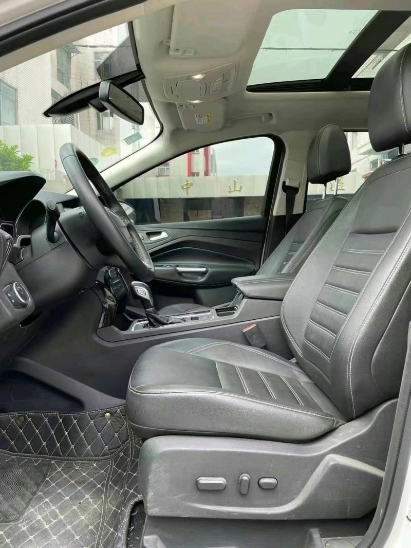 中山19年福特翼虎9