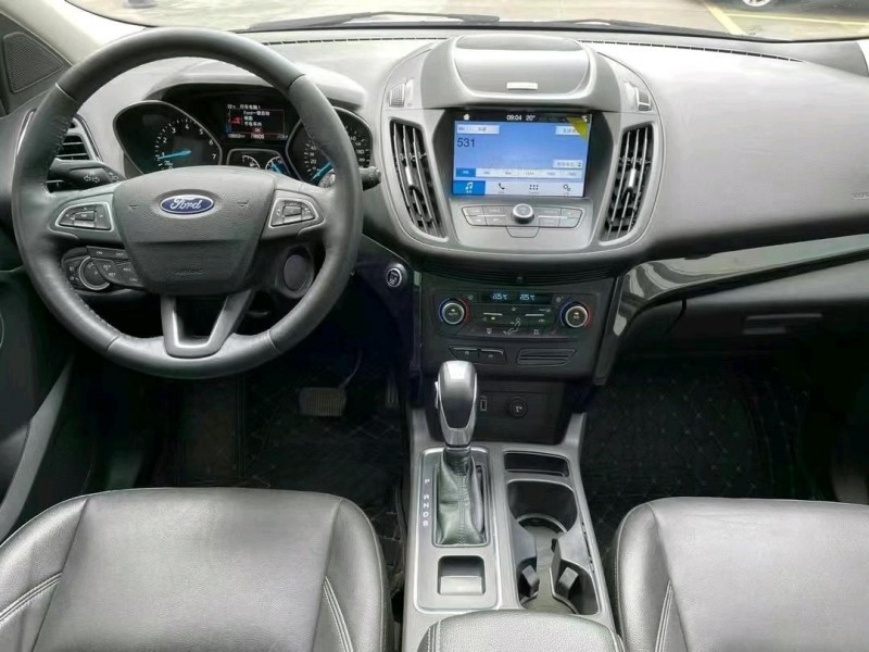 中山19年福特翼虎8