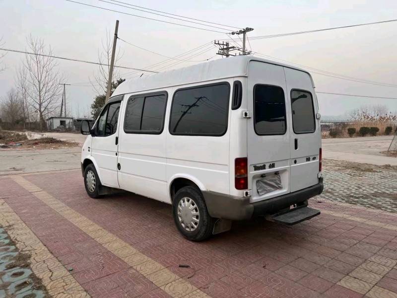 徐州15年福特全顺8