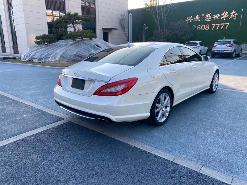 枣庄15年奔驰CLS3
