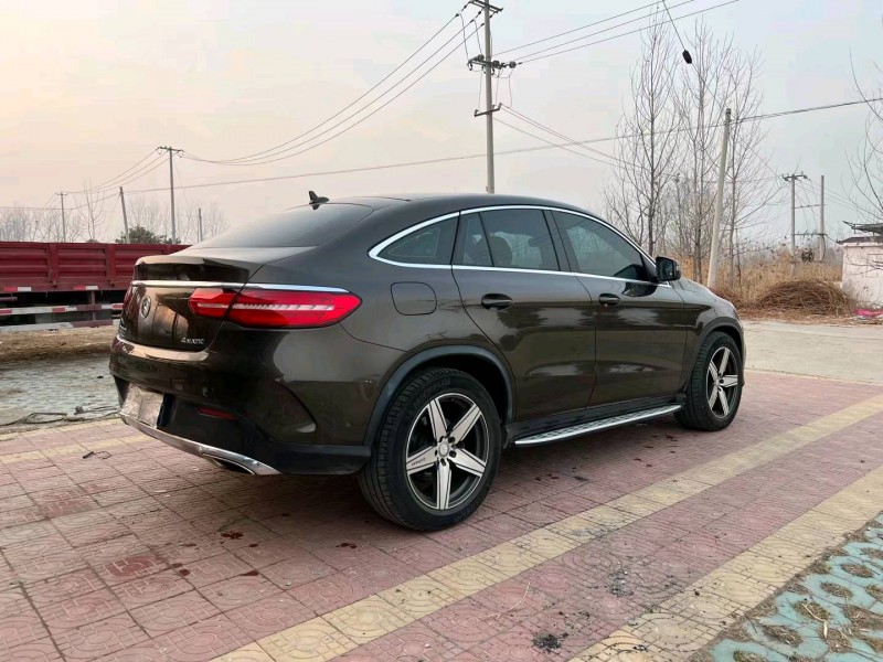 徐州17年奔驰GLE8