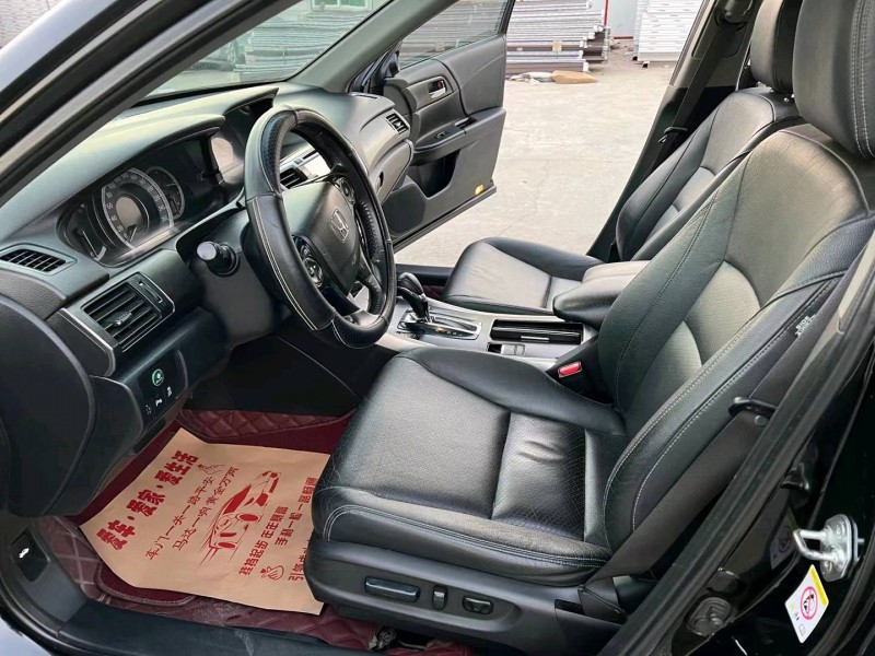 徐州16年本田思铂睿3