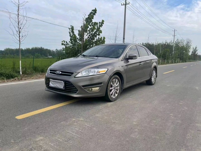 徐州13年福特蒙迪欧-致胜2