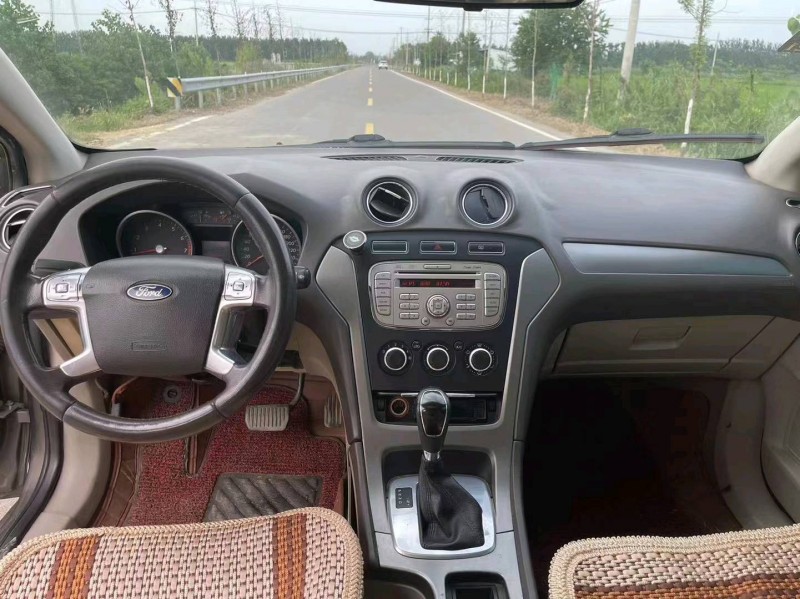 徐州13年福特蒙迪欧-致胜5