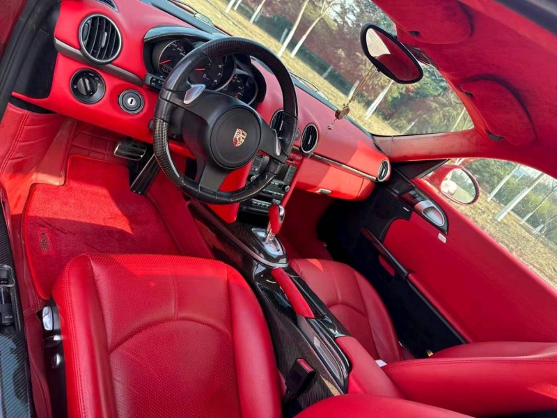 济南12年保时捷卡曼6