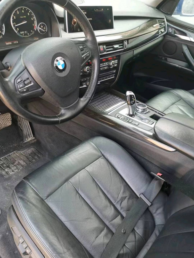 济南15年宝马X56