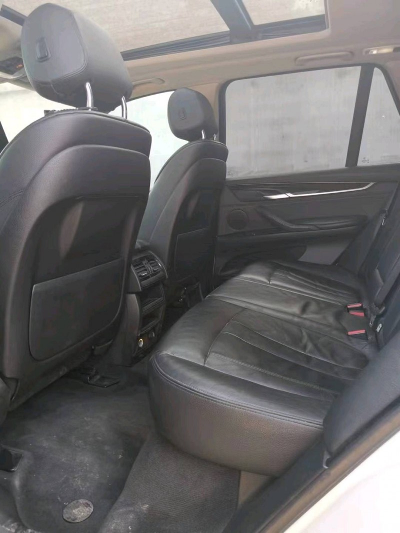 济南15年宝马X54