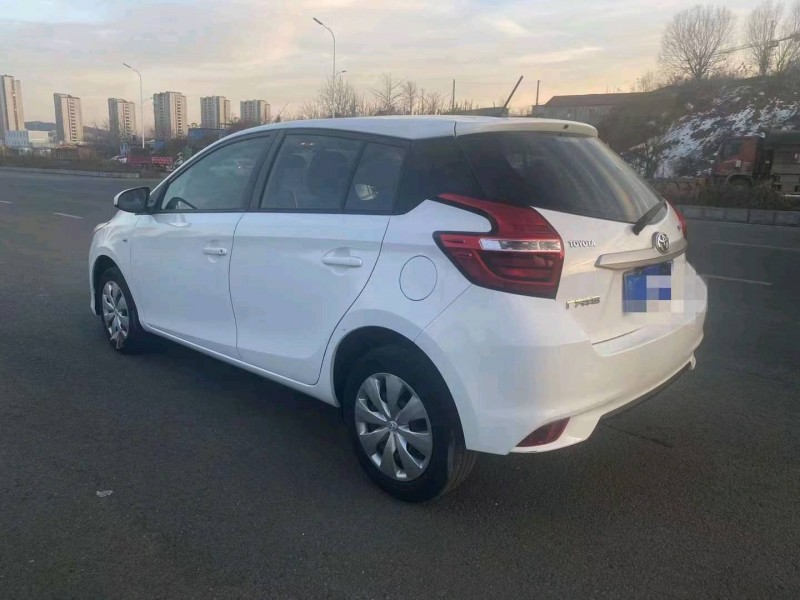 济南17年丰田YARiS L 致炫2