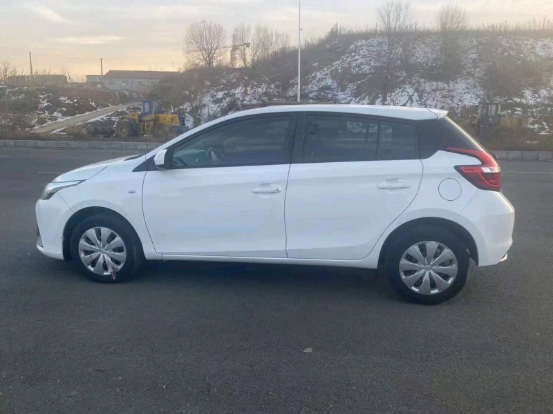 济南17年丰田YARiS L 致炫9