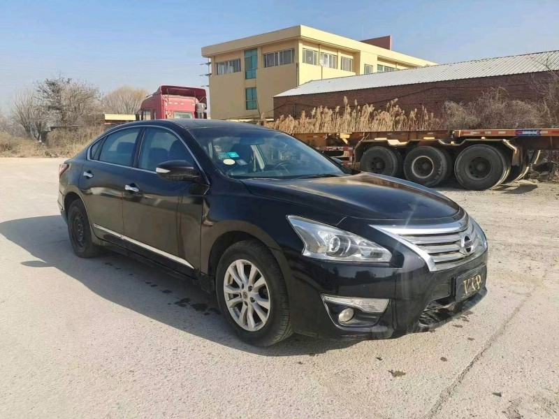 济南13年日产天籁7