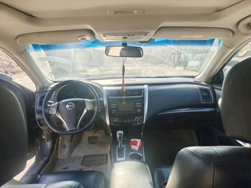 济南13年日产天籁4