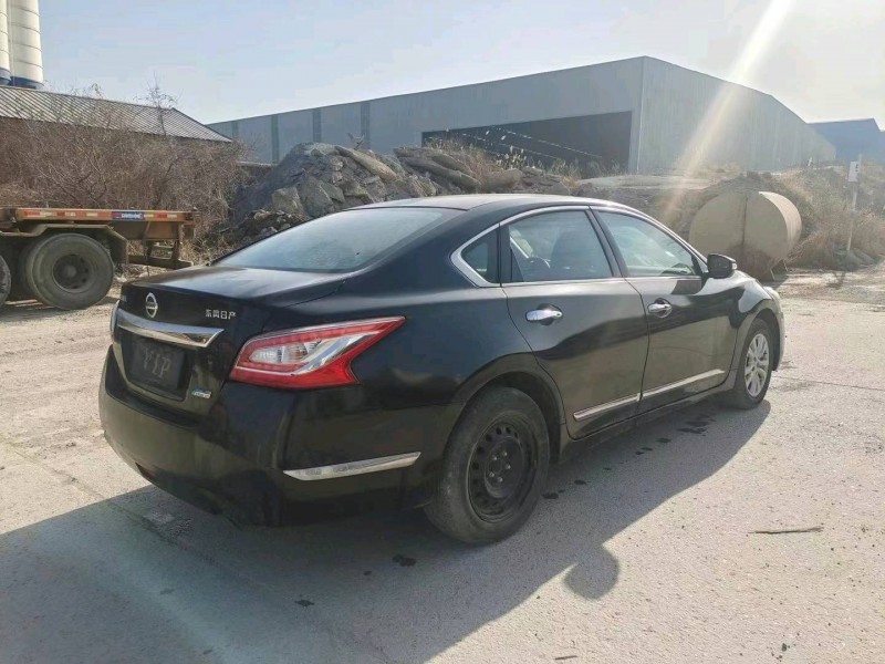 济南13年日产天籁2