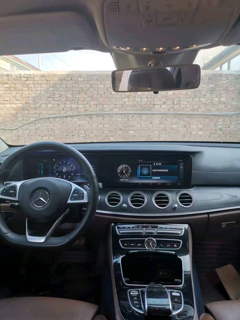 济南17年奔驰E4