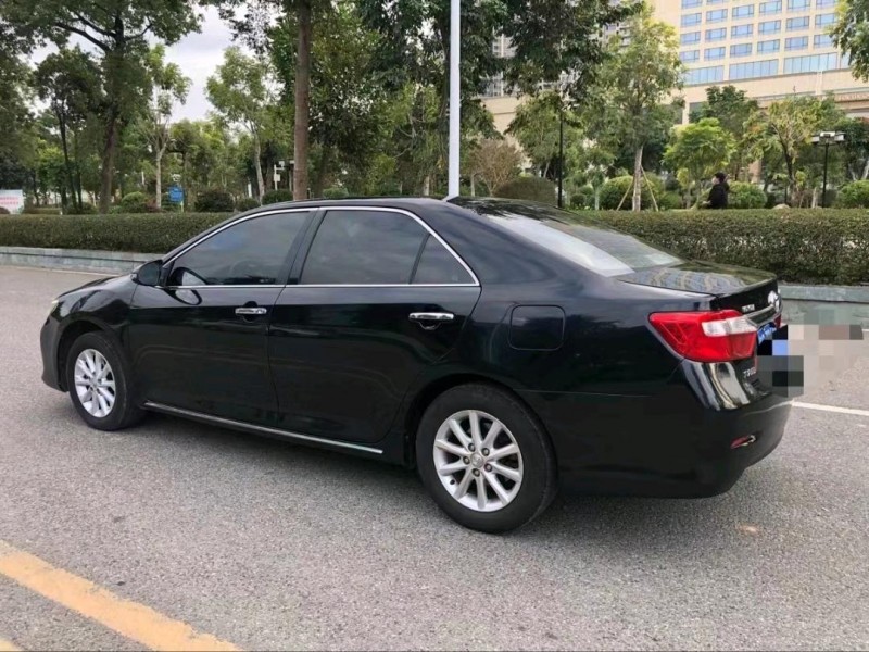 济南14年丰田凯美瑞6