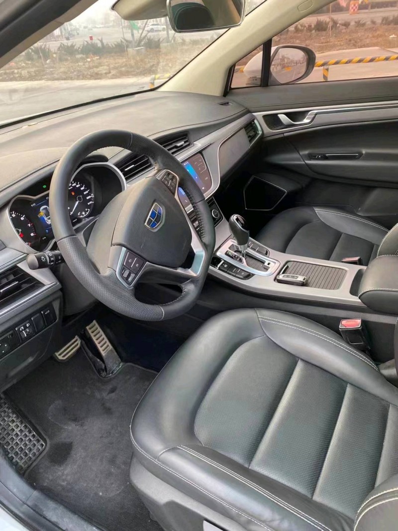 济南19年吉利帝豪GS6