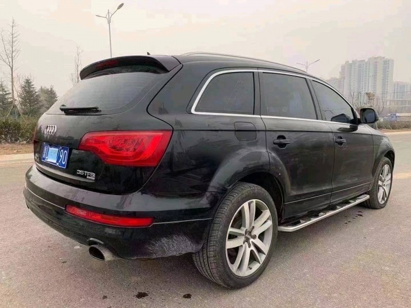 济南13年奥迪Q77