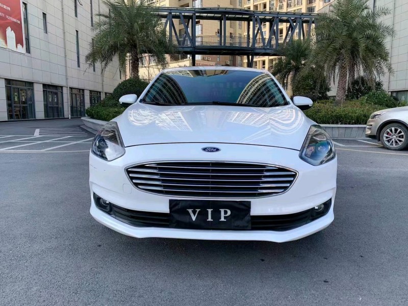 宜春21年福特福睿斯1