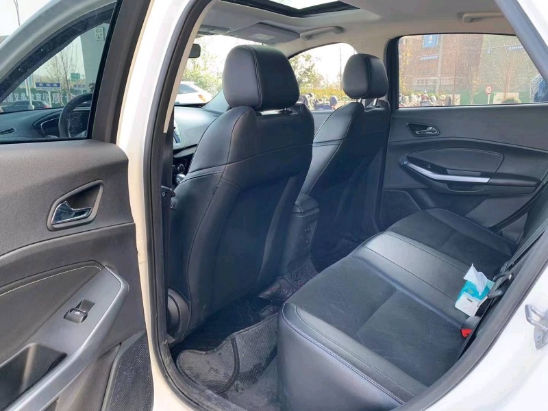 宜春21年福特福睿斯4