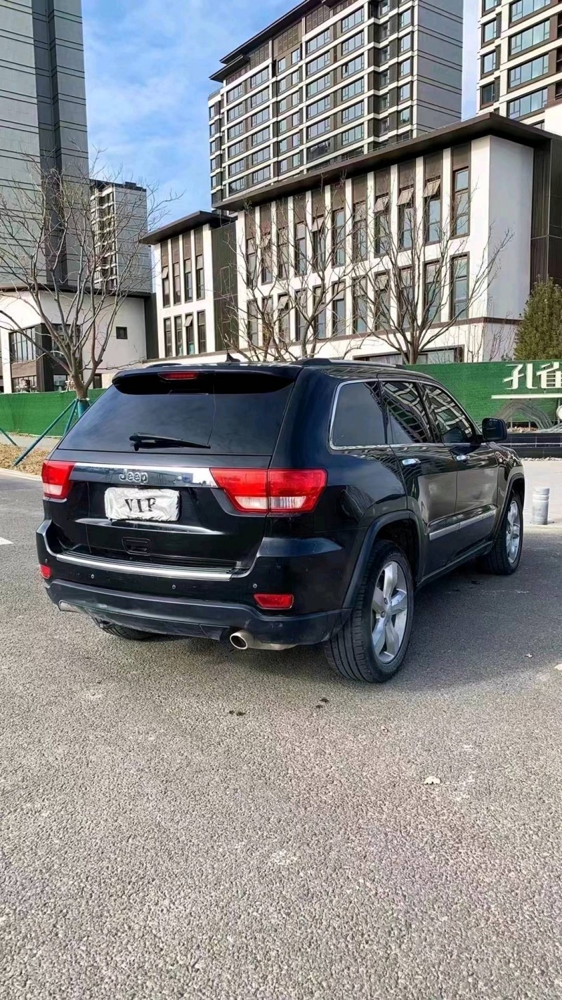 廊坊12年Jeep大切诺基7